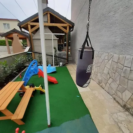 Dino Apartmán *