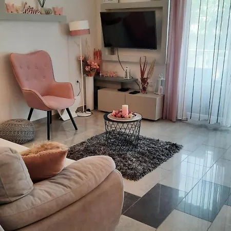 Dino Apartmán